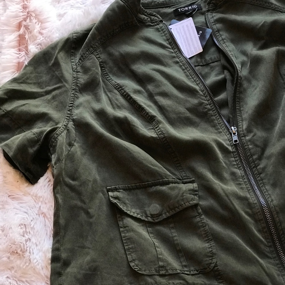 NWT Torrid size 0 Light weight jacket